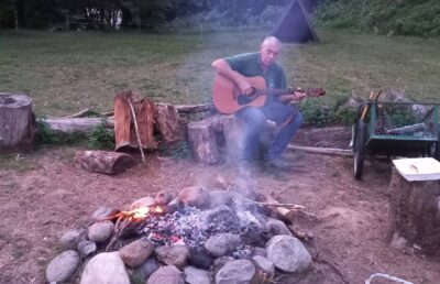 feu de camp après canoë