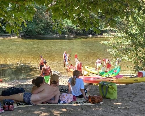 Plage détente canoë