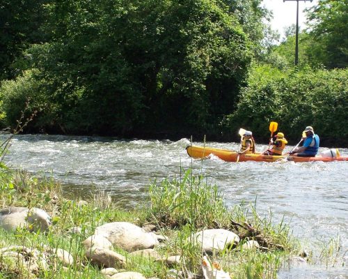 canoe en famille sur l-ariege (5)