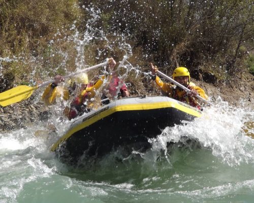 rafting-2224487_1920-min