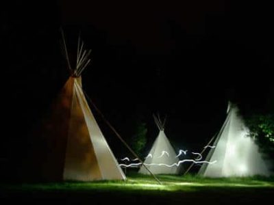 tipi et lightpainting nuit en tipi en canoë Ariège